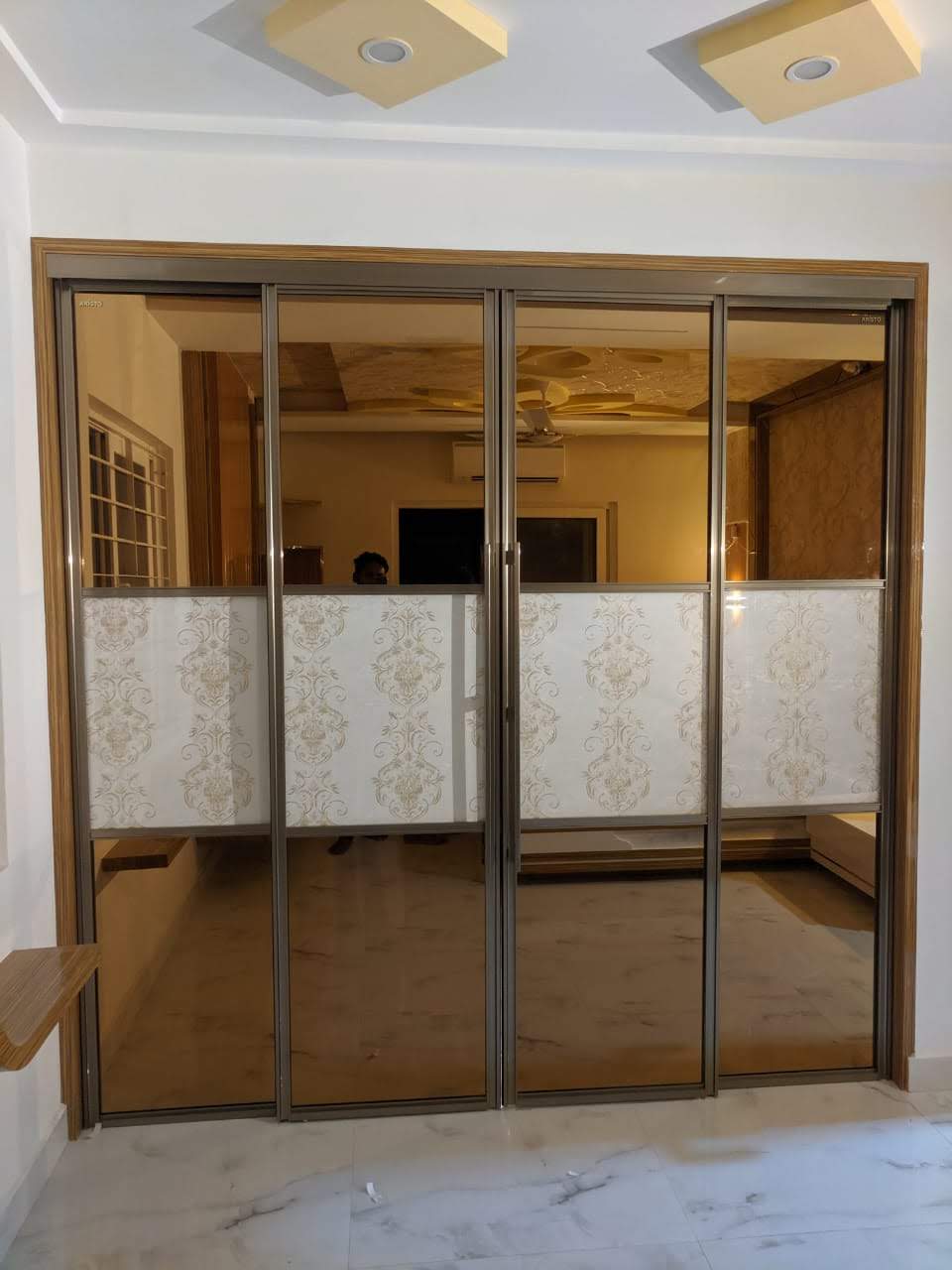 select-your-lacquer-glass-wardrobe-today-in-gurgaon-largest-manufacturing-brand-in-gurugram-gurgaon-india